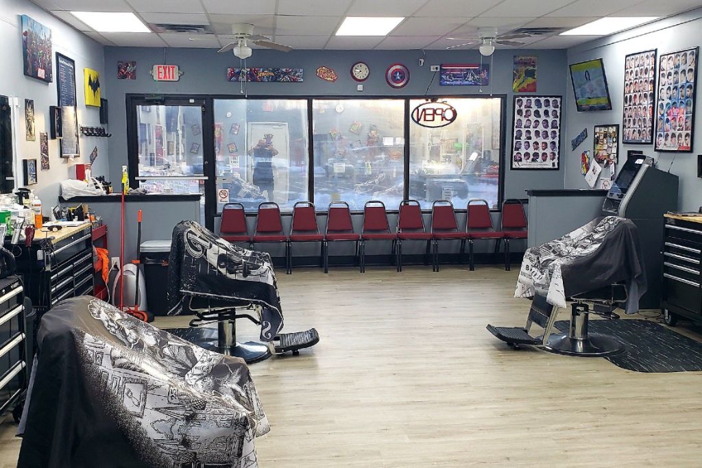 Damon's Cuts interior waiting area